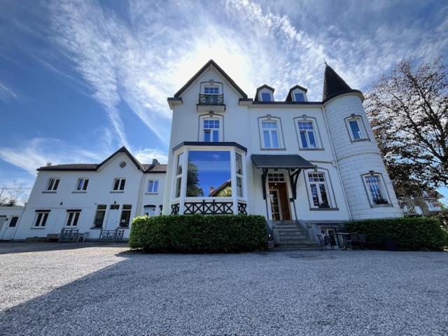 La Villa Blanche Spa Bagian luar foto